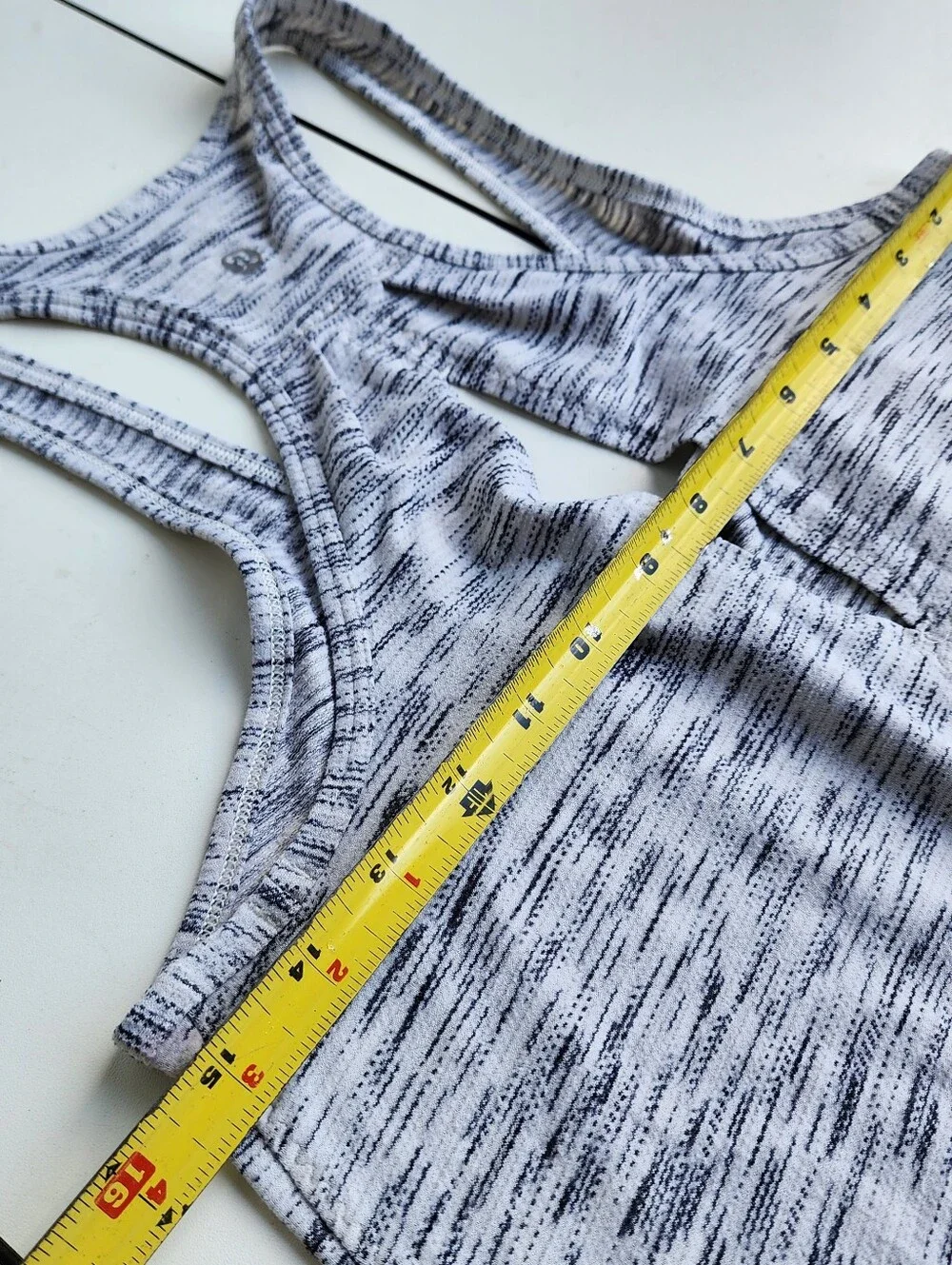 Lululemon Split Back Racerback Tank Ivory Gray Size 4 Sleeveless Yoga Tie Back